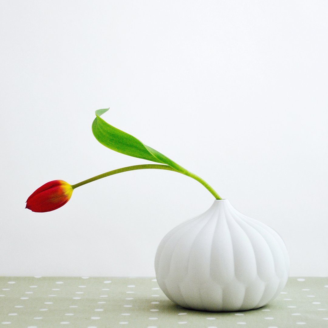 Strukturierte Porzellanvase in Mattweiss, Ø 17 cm